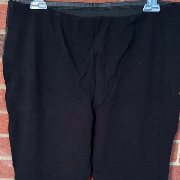 Chico's Black 1.5 Petite Faux Leather Mixed R/N/S Pants - Picture 5 of 7